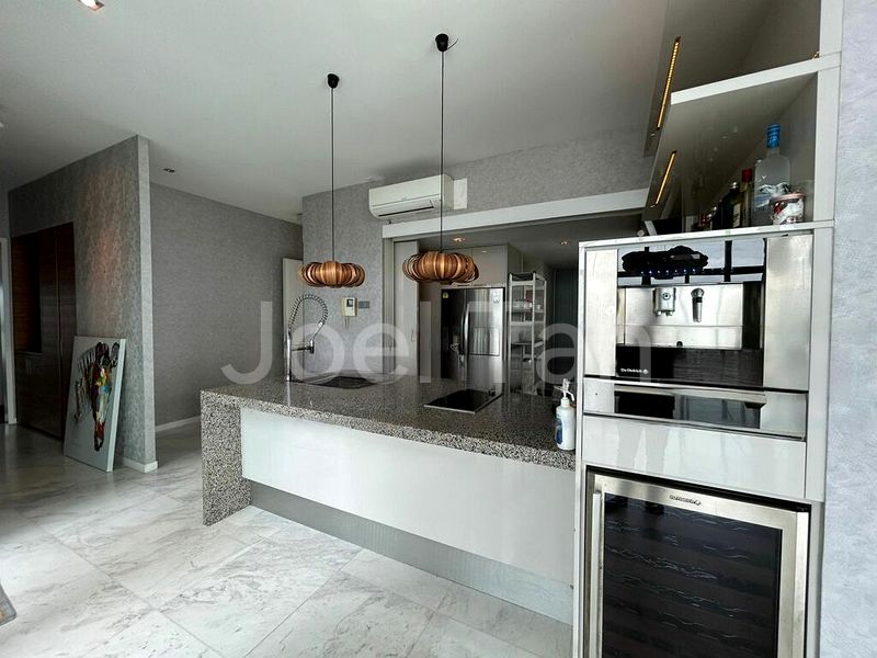 4 Bed Condo for Sale in  Southbank - Image 6